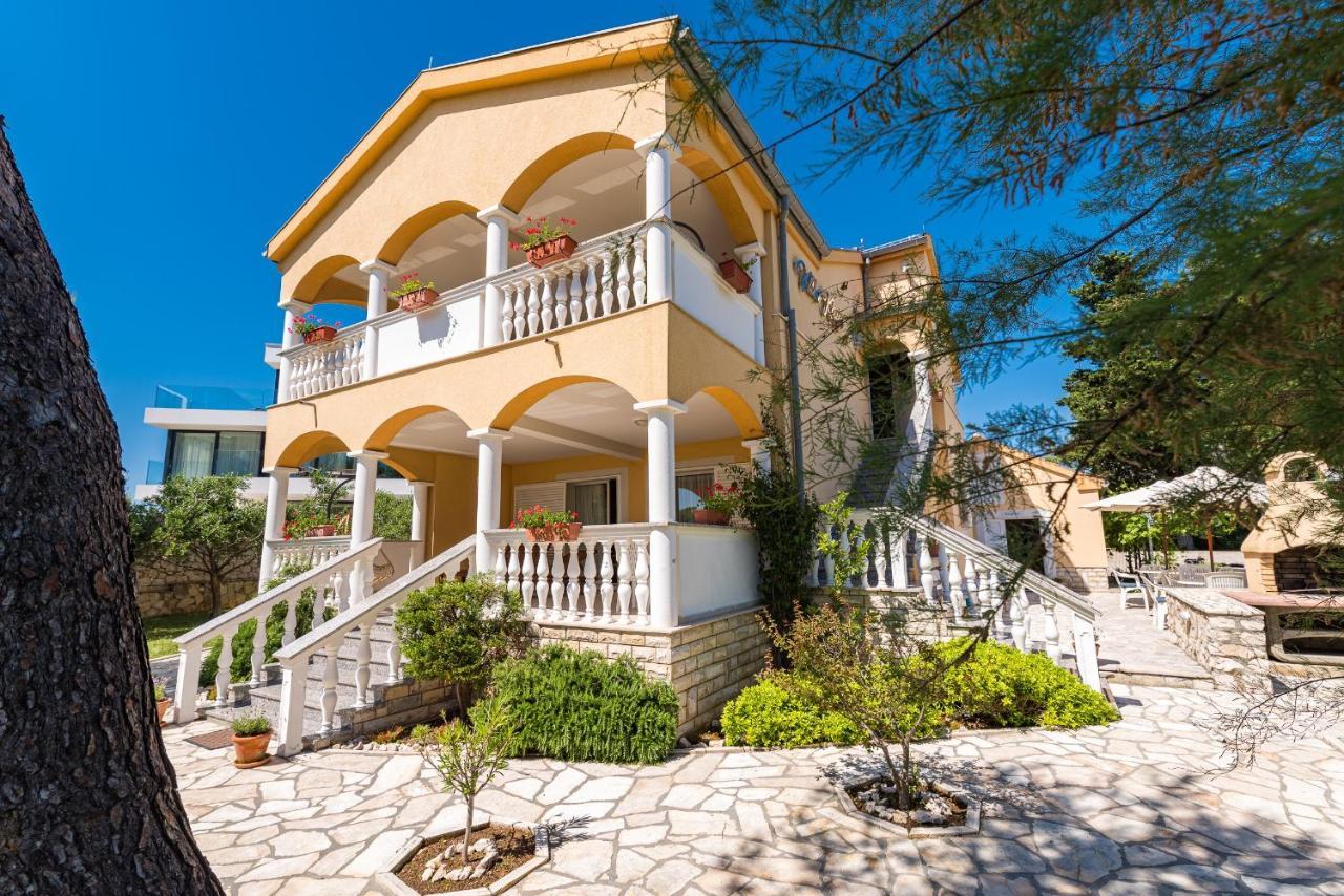 Beach Apartments Villa Kaya Sukosan Exterior photo