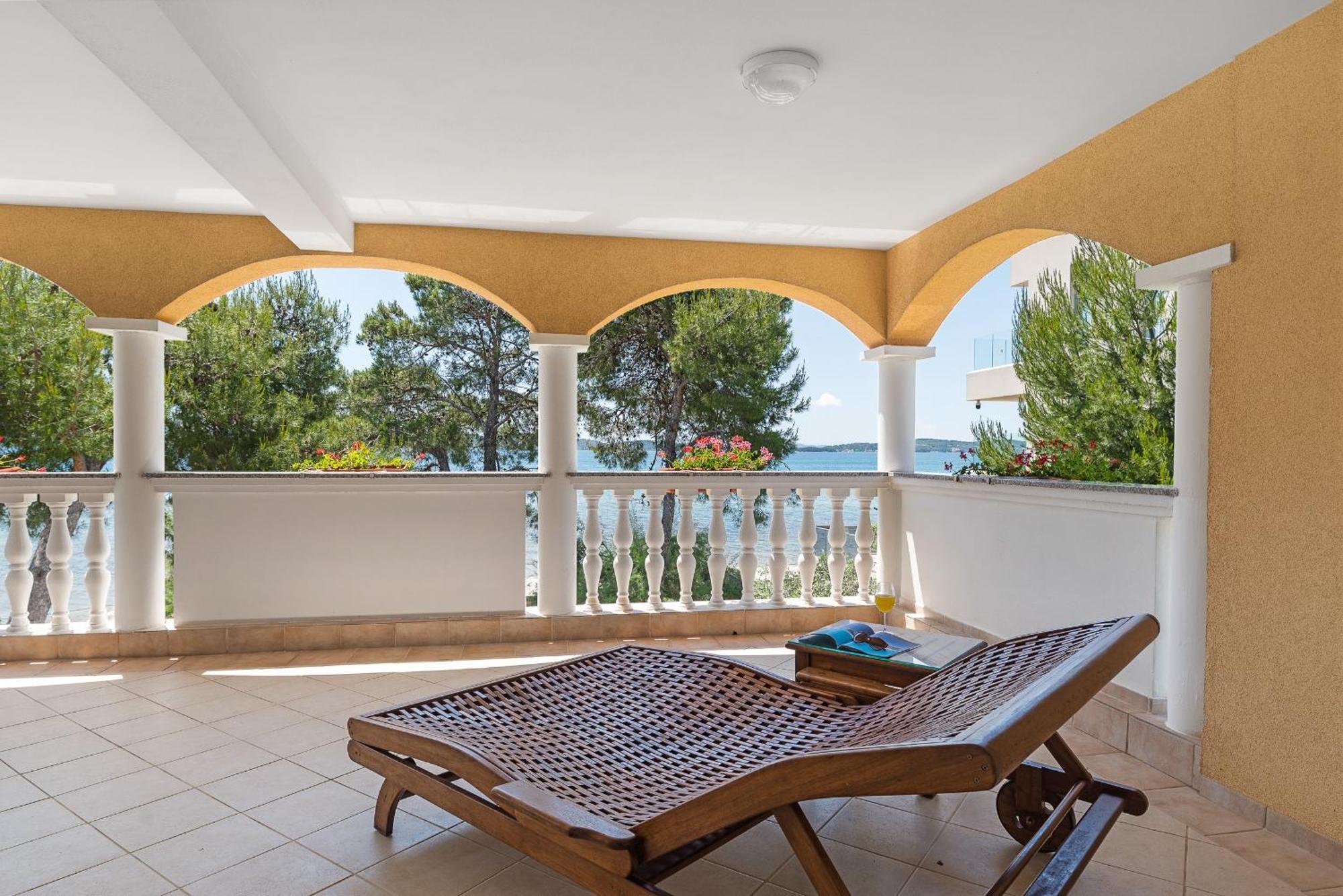 Beach Apartments Villa Kaya Sukosan Room photo